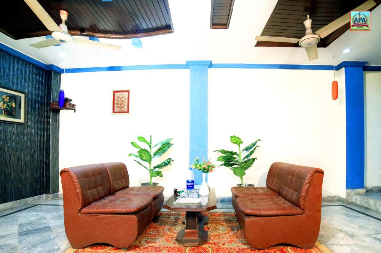 Royal Inn Guest House Lahore Exterior photo
